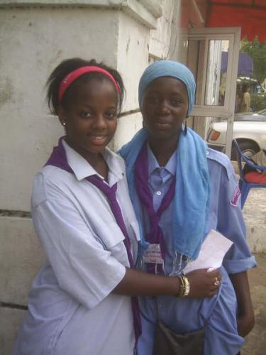les 2 aminata